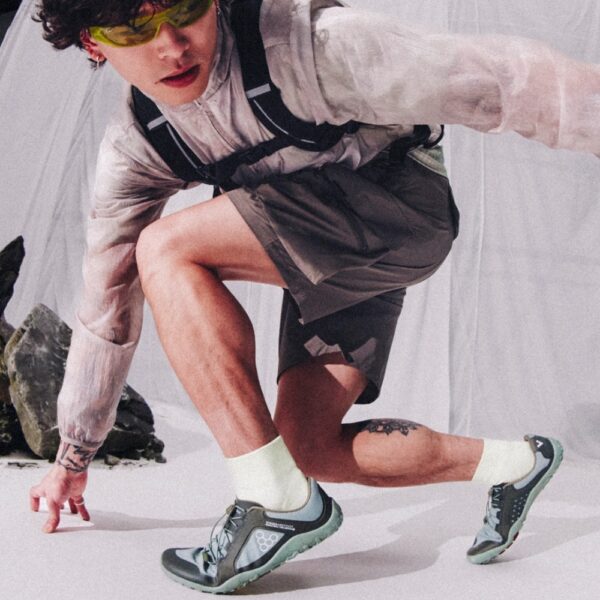 Vivobarefoot Primus Trail III All Weather FG Mens moss - na stopie, w biegu
