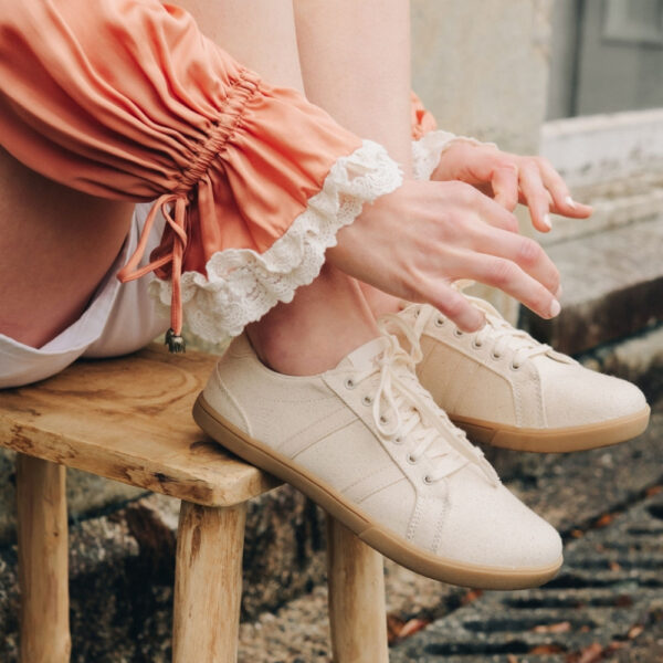 Xero Shoes Dillon Canvas Women natural gum - bok prawy, przy kostce