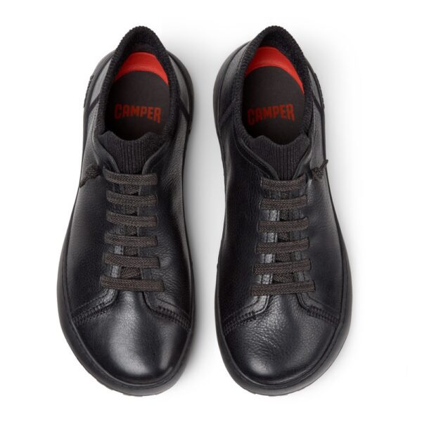 Camper Peu Serra Leather Women black - para butów z góry, czerwone wnętrze i skrzyżowane sznurowanie