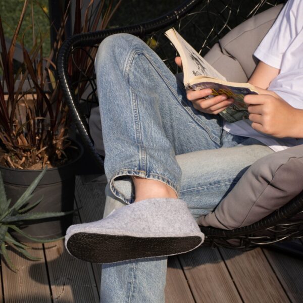 OmaKing Barefoot Slippers Tohkri