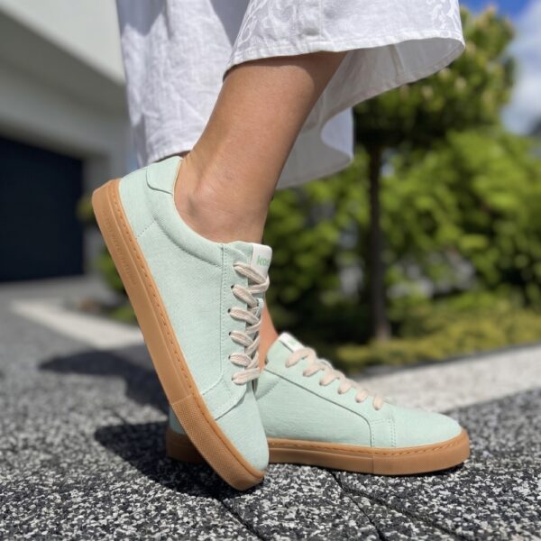 Koel Barefoot Hazel Canvas