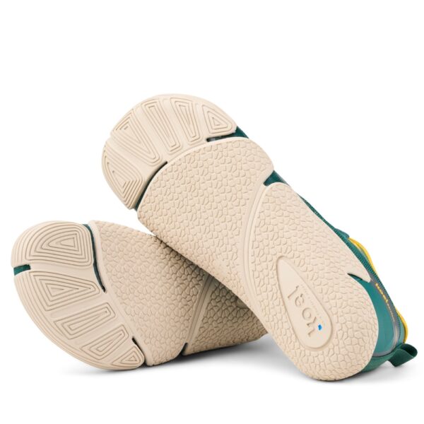 Koel Barefoot Nico