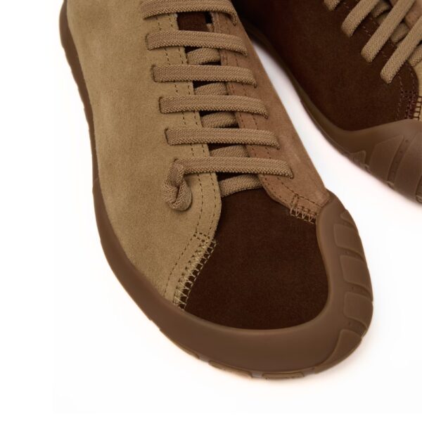 Camper Peu Path Twins Men beige brown - zbliżenie, sznurowanie i czubek