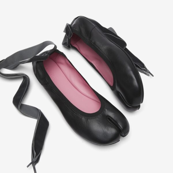 Libertas Barefoot Tabi Ballerinas