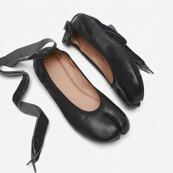 Libertas Barefoot Tabi Ballerinas