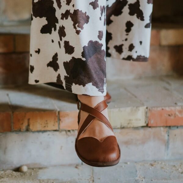 Magical Shoes Mona