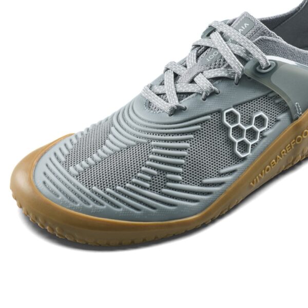 Vivobarefoot Motus Strength II Womens storm cloud - zbliżenie przodu buta ze sznurowaniem