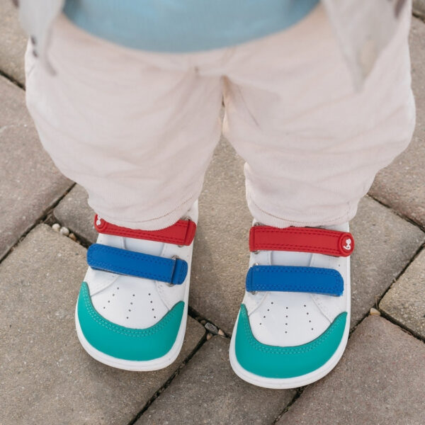 Be Lenka Energise Kids white multicolour - na stopie, obie stopy z przodu