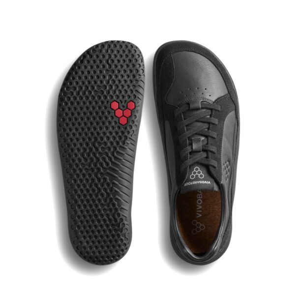 Vivobarefoot Gobi III Sneaker Leather Mens triple obsidian - dwa buty, jeden podeszwą do góry, drugi z góry