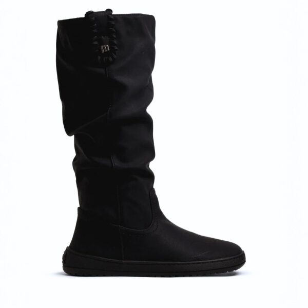Buty barefoot MTNG Free Aria Knee High Women Black - pojedynczy but w pełnym profilu z czubkiem i zapiętkiem