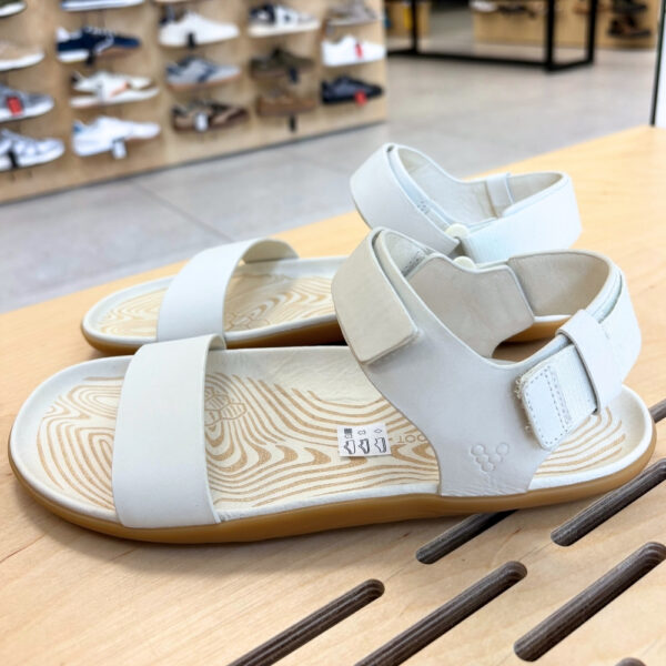 Vivobarefoot Yin Sandal Limestone 39 [outlet] - para, z boku